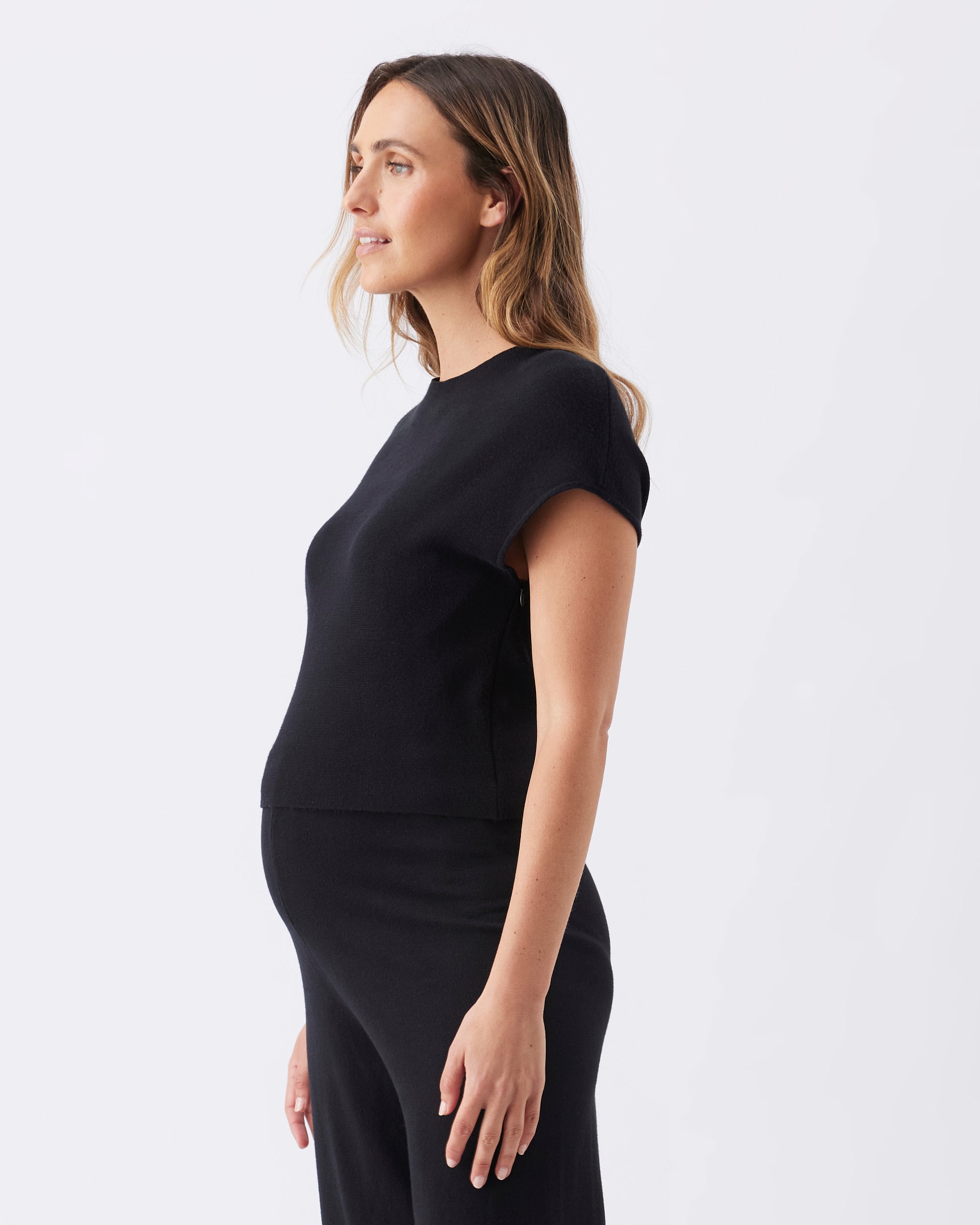 Kira Nursing Knit Black