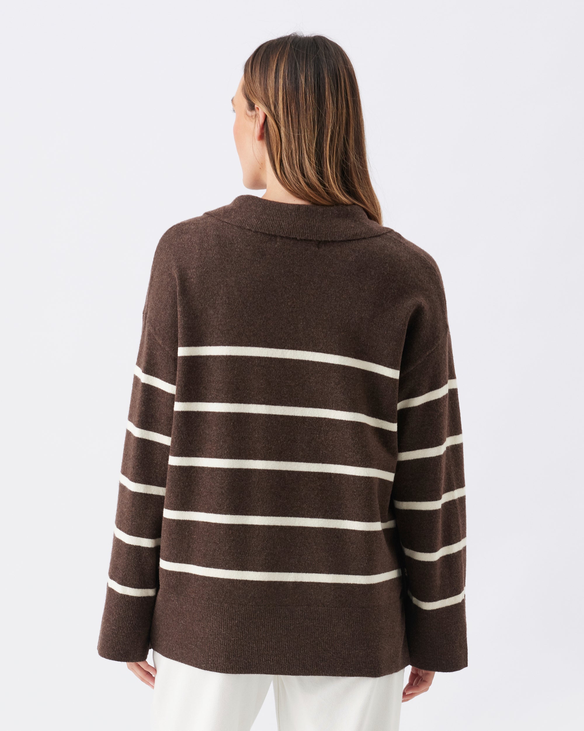 Scout Nursing Knit Chocolate / White