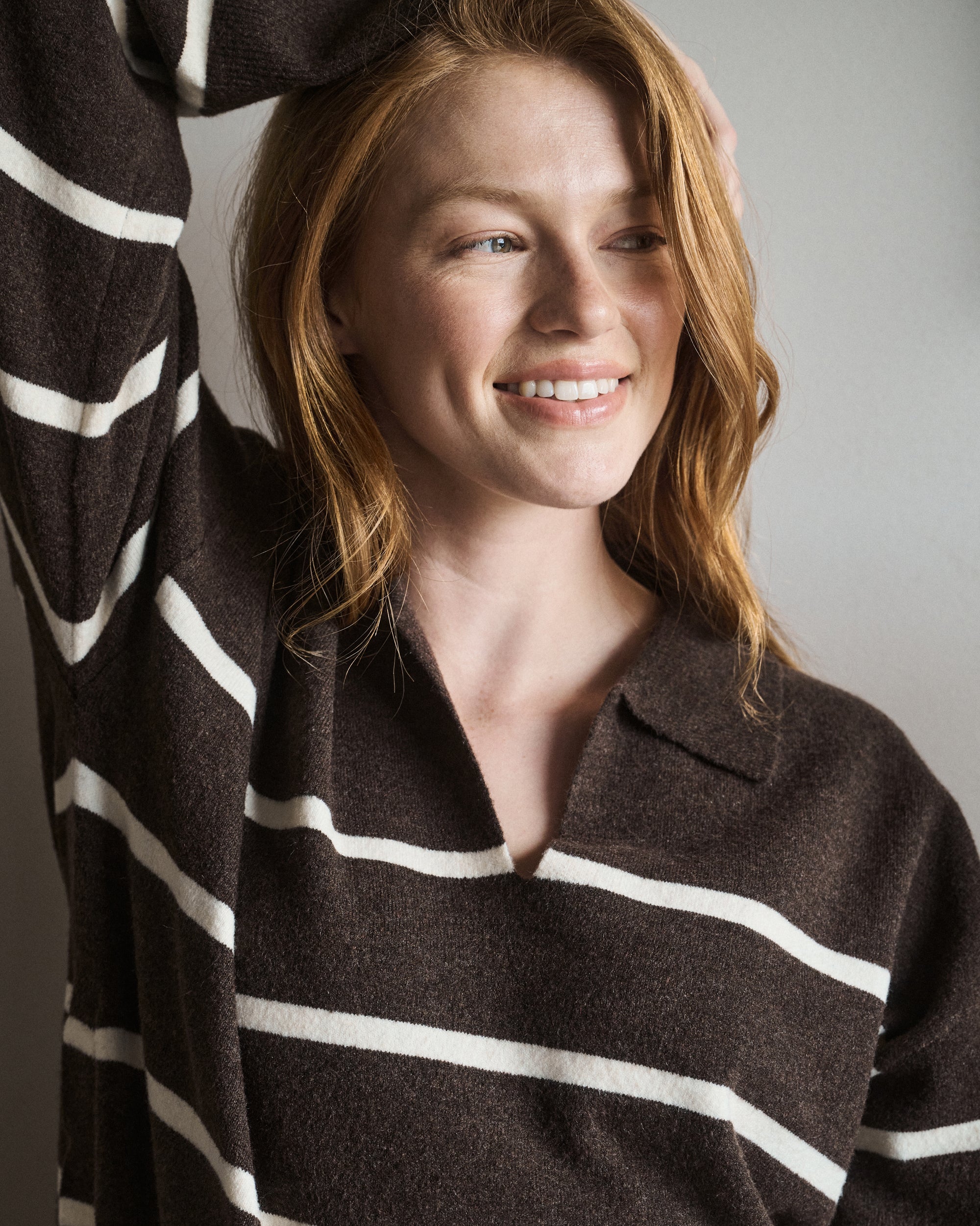 Scout Nursing Knit Chocolate / White