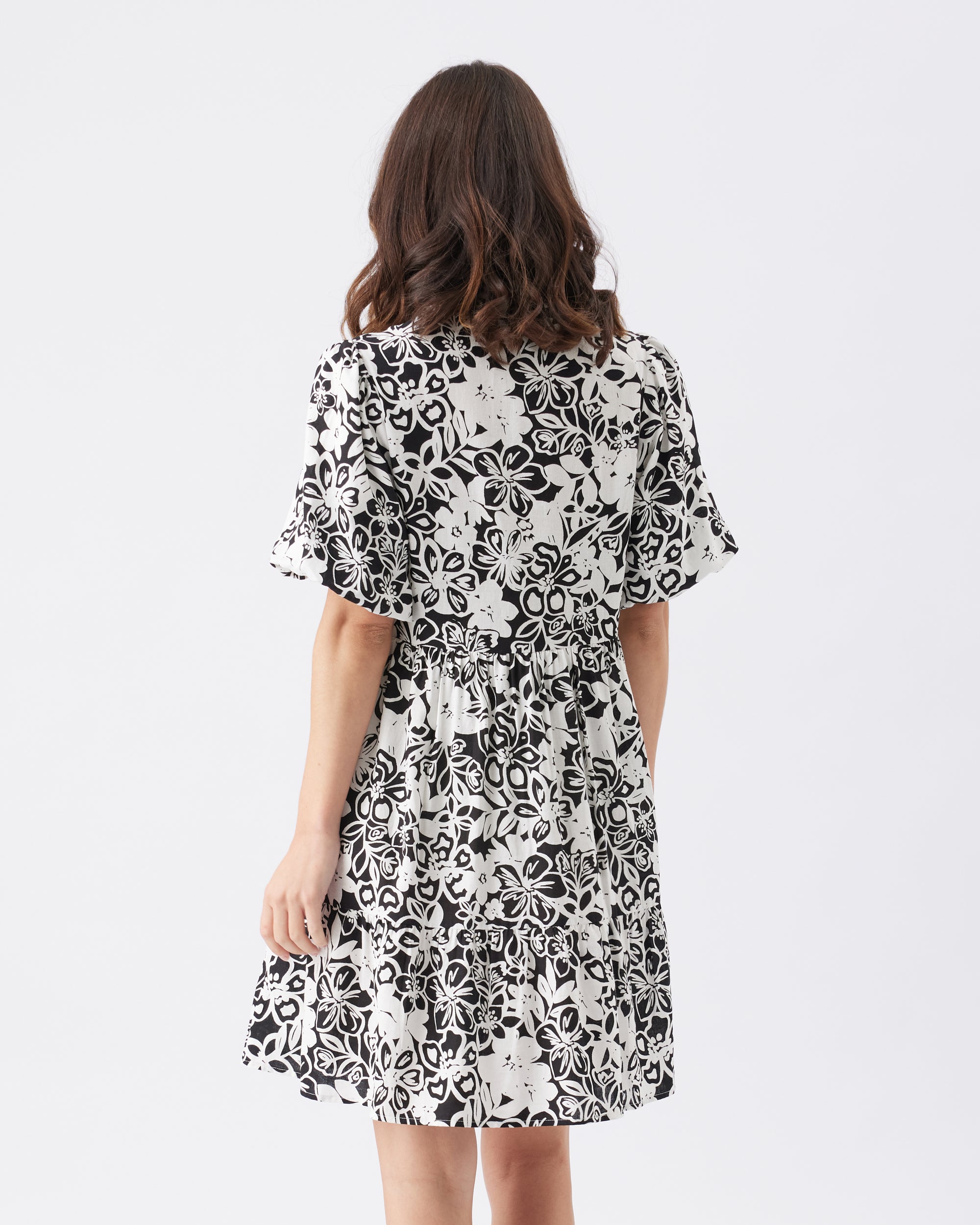 Nahla Linen Dress Black / White