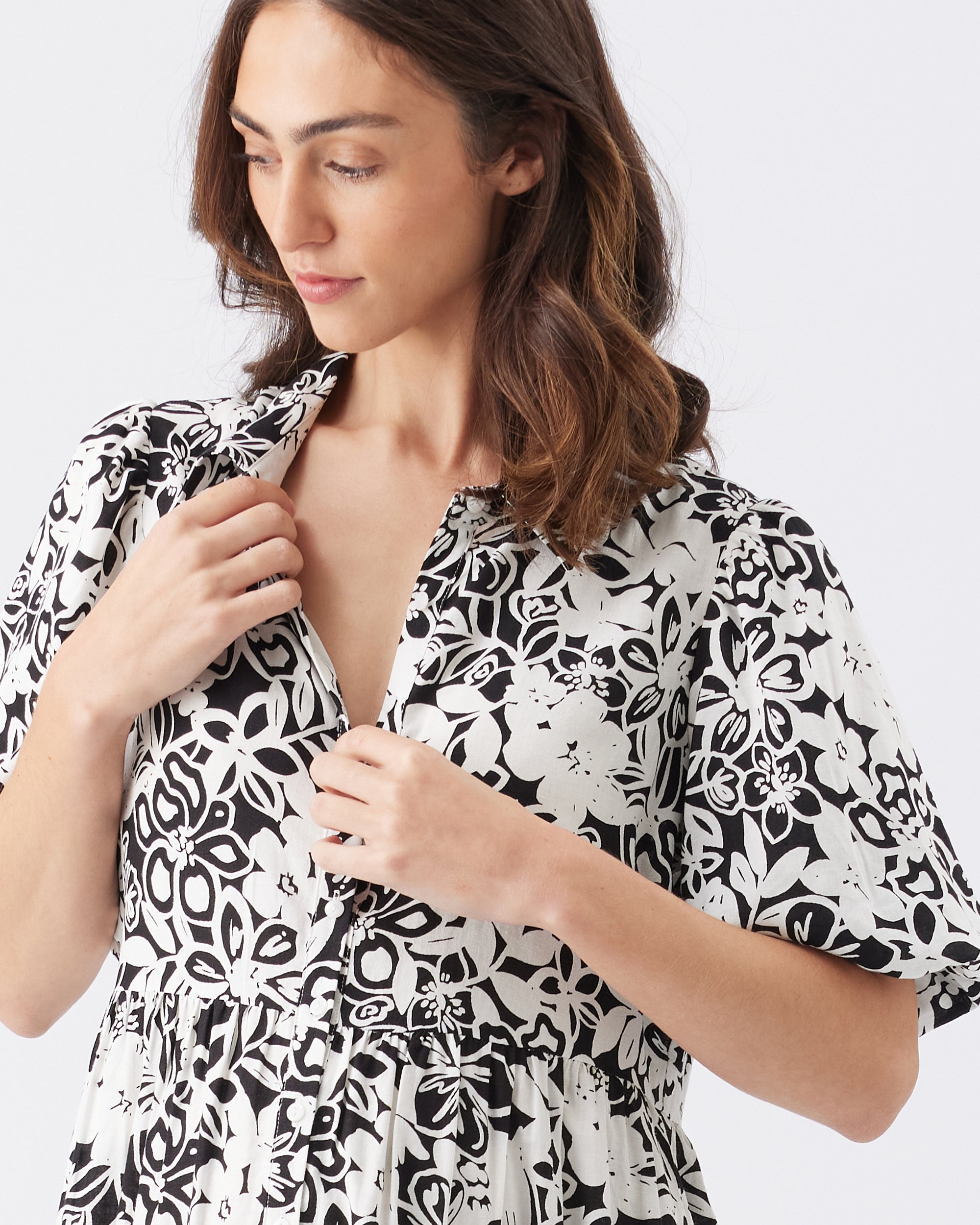 Nahla Linen Dress Black / White
