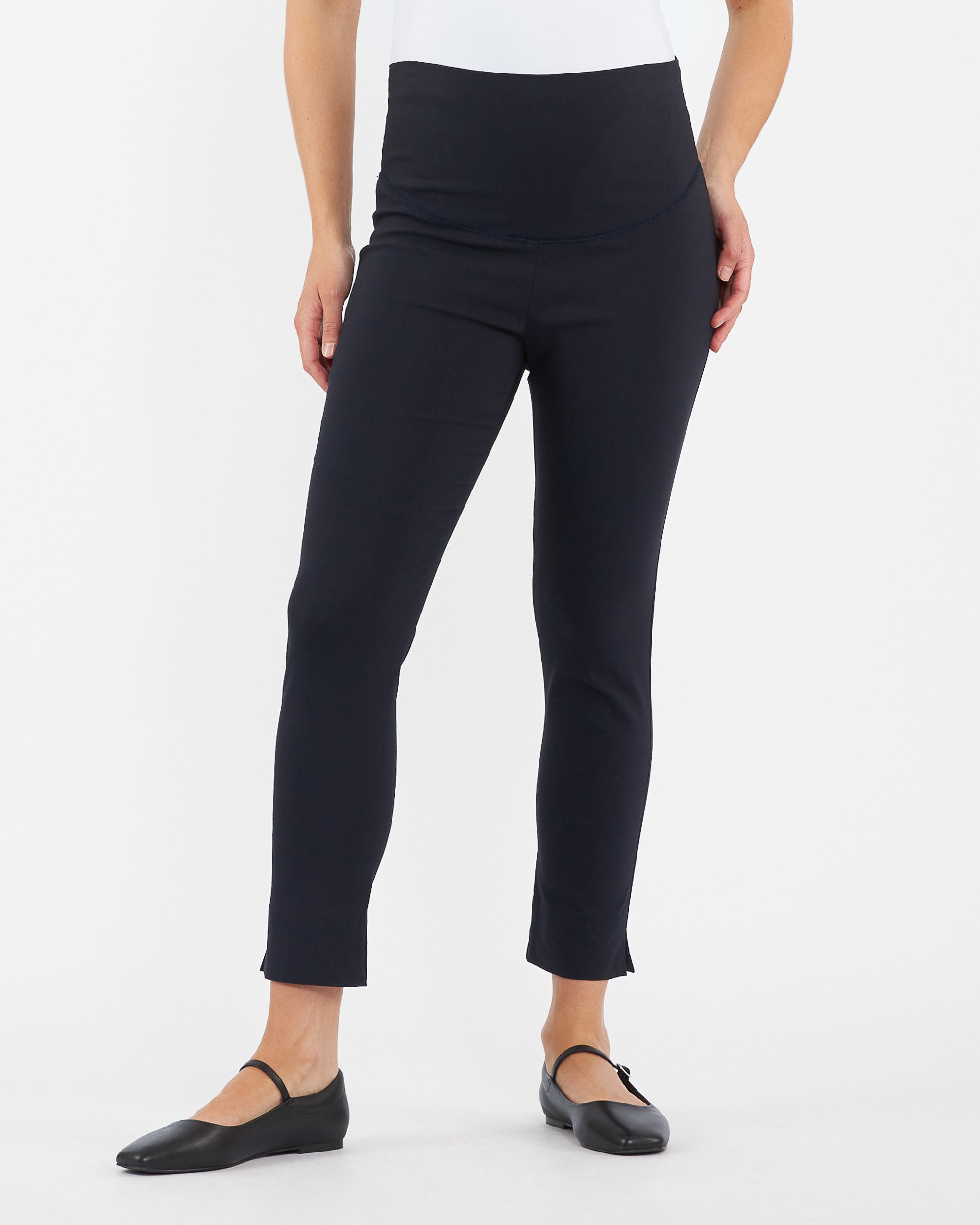 Suzie Capri Pant Navy