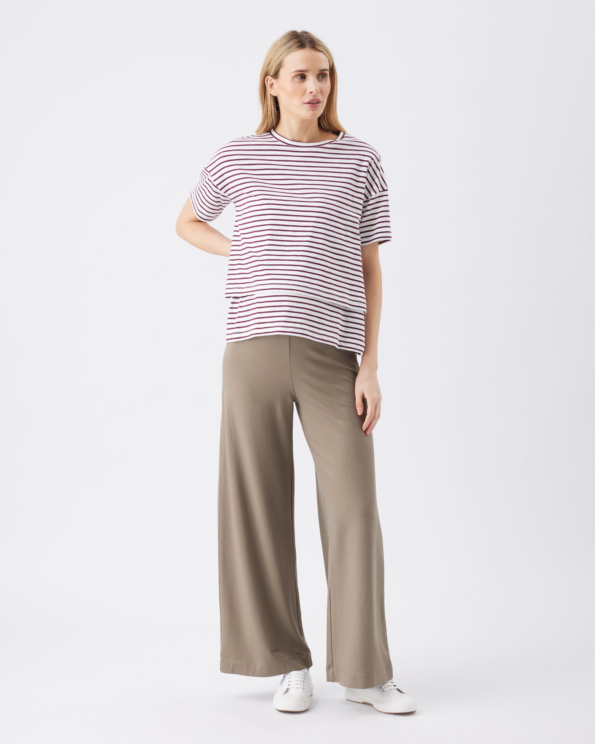Claudette Nursing Tee White / Maroon