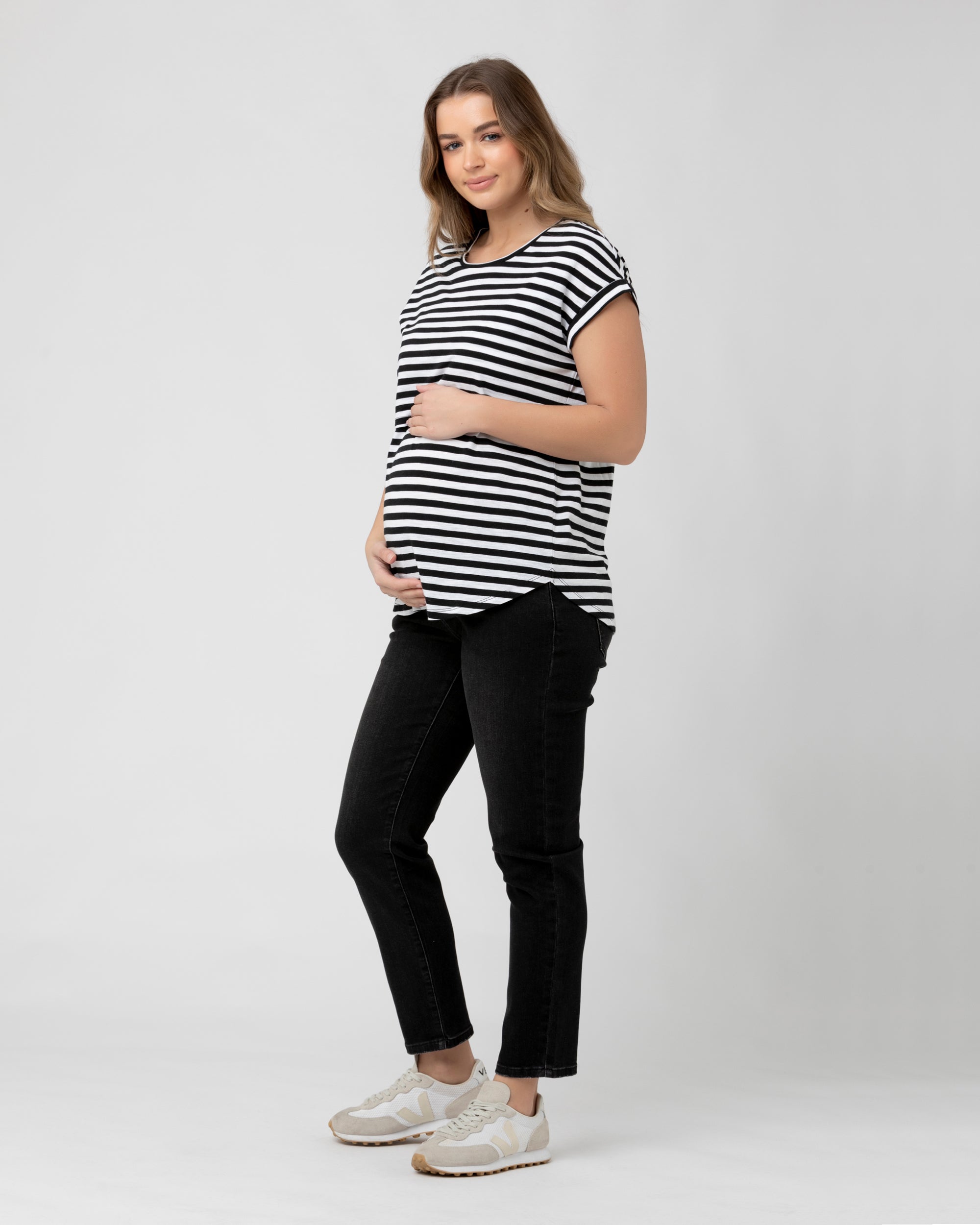 Lionel Nursing Tee Black / White