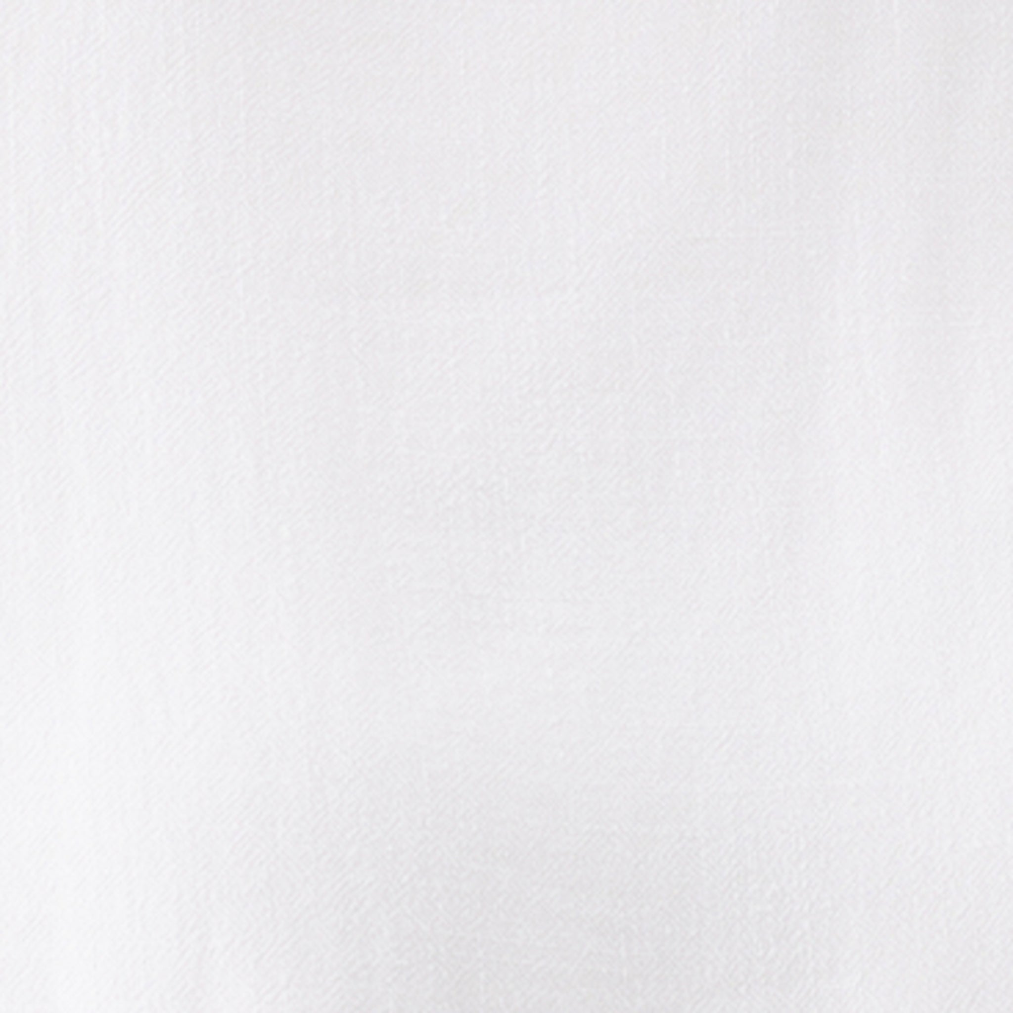 Solid light gray color swatch