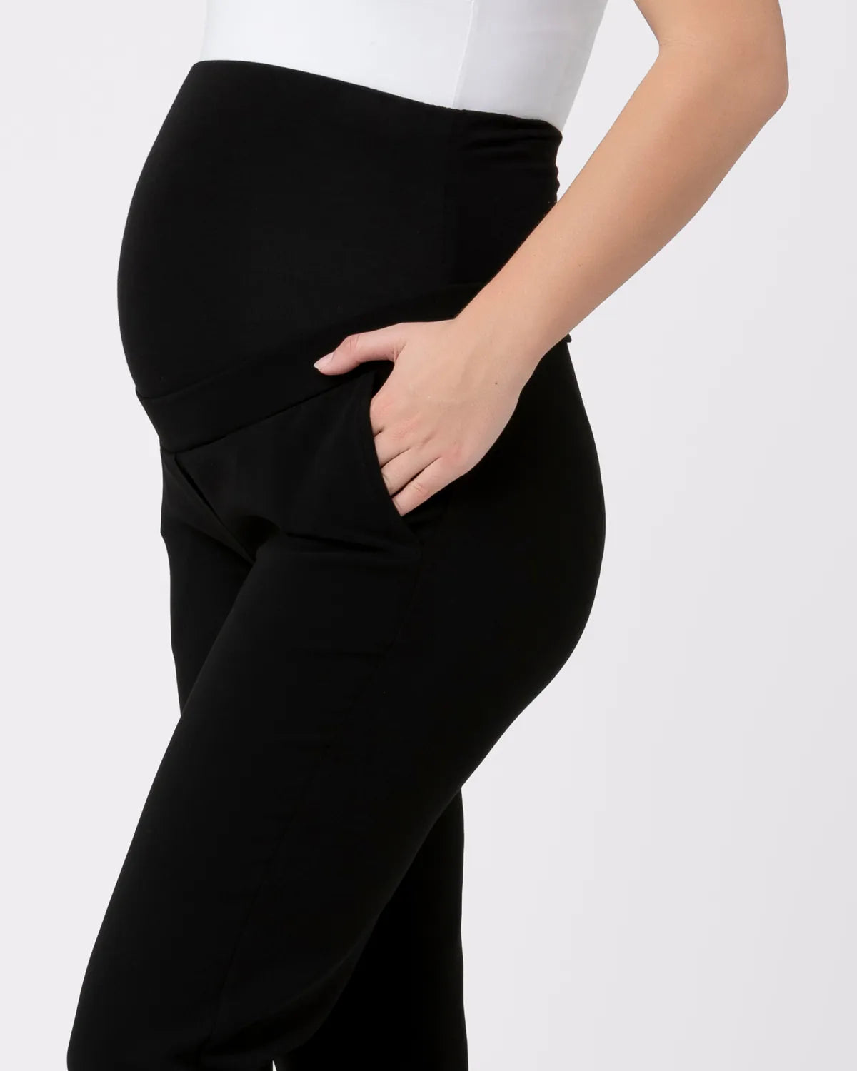 Alexa Classic Crop Pant  Black