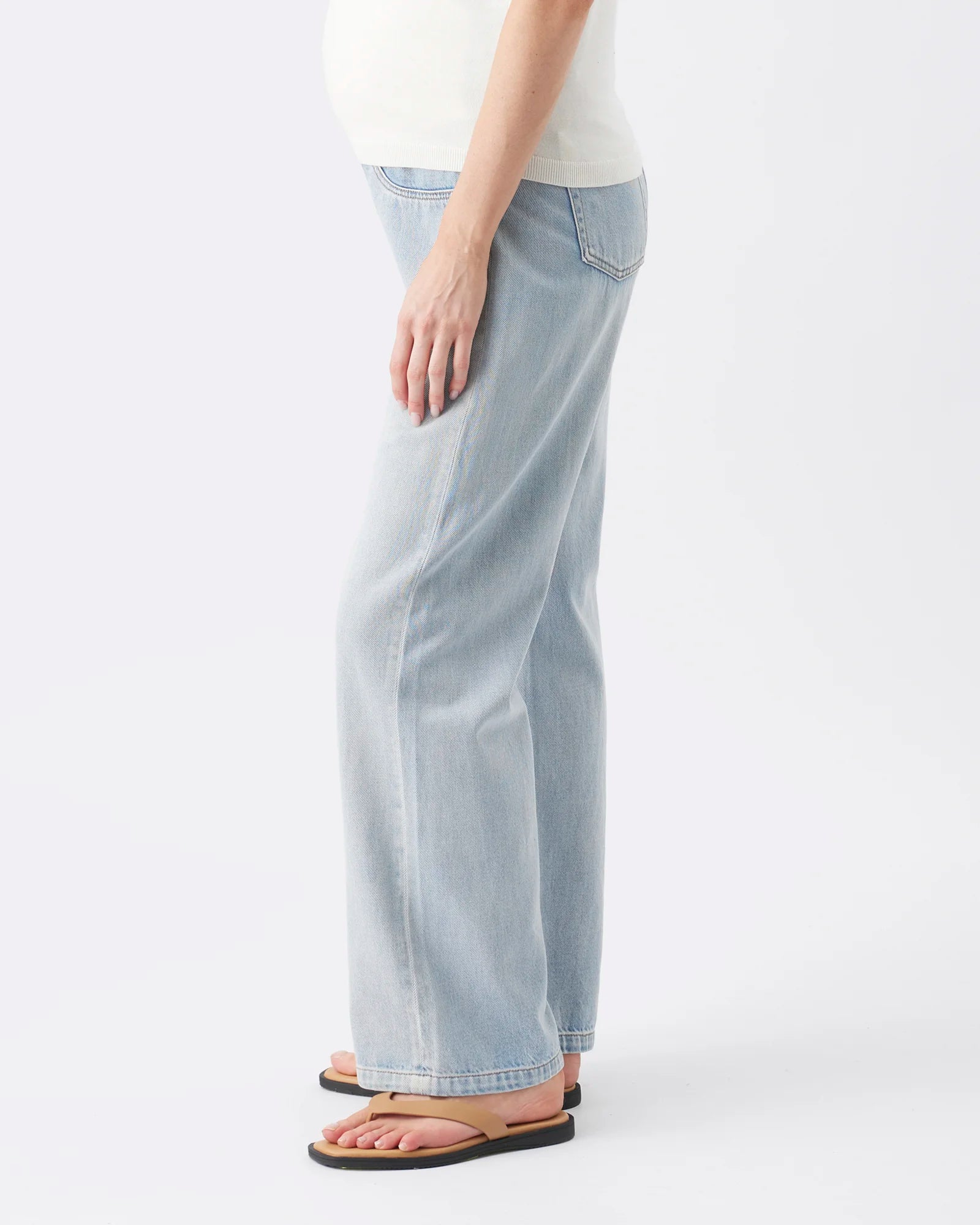 Billie Over Bump Jean Light Wash
