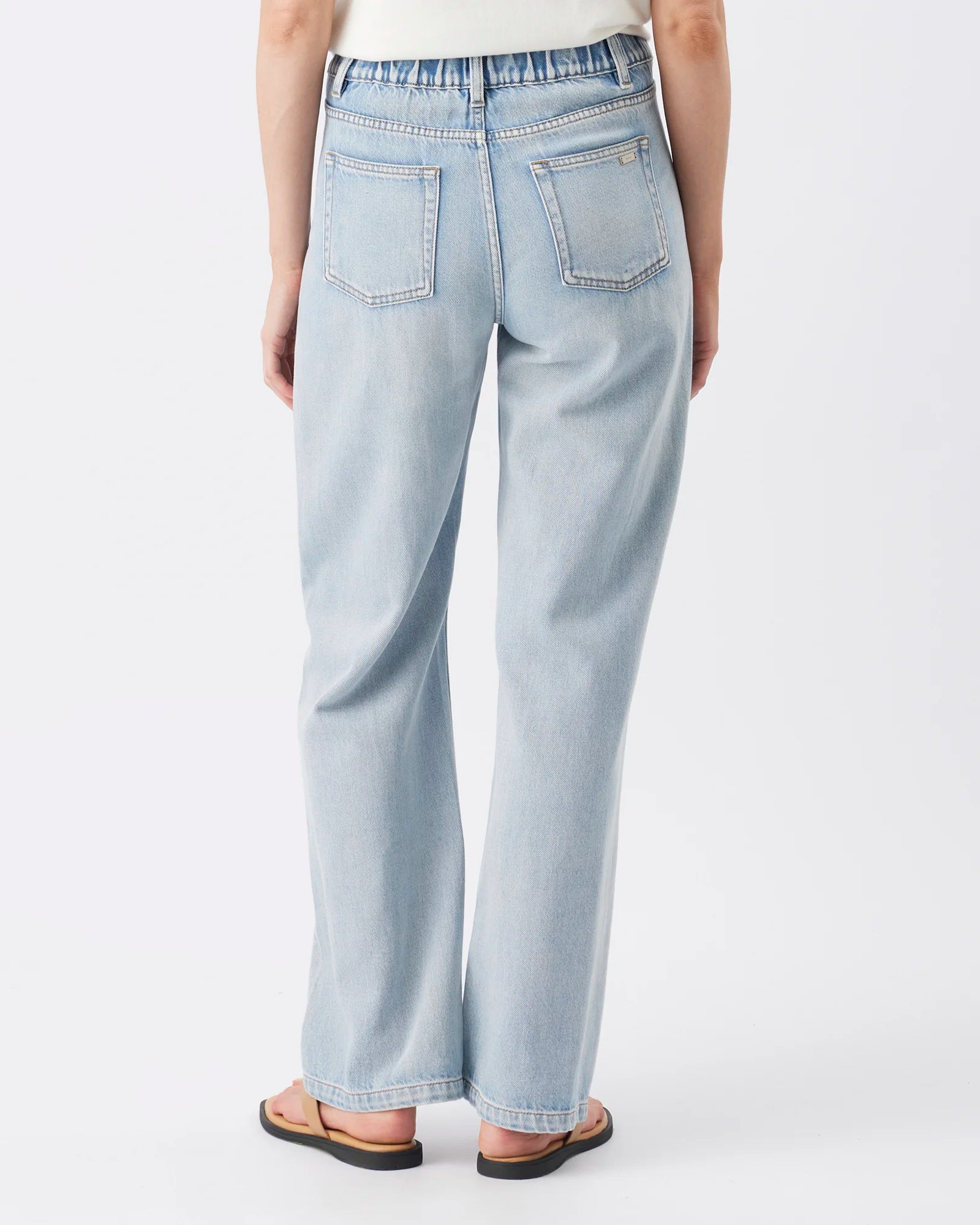 Billie Over Bump Jean Light Wash